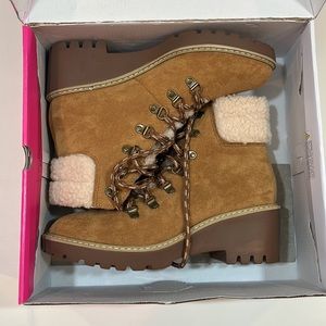 Corkys Squad Boots Lace Up Faux Sherpa Hiker Cognac Size 9 New in Box